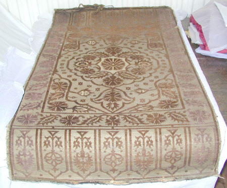 Flocked fabric