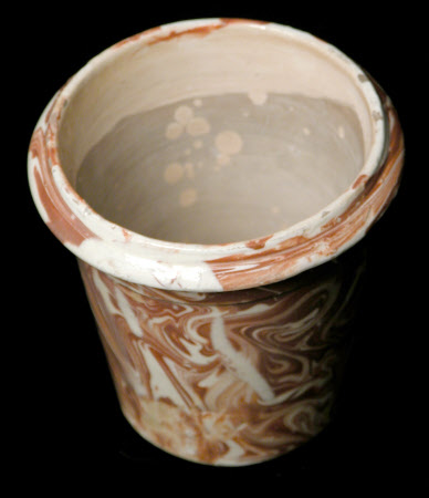 Flower pot