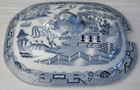 Tureen cover