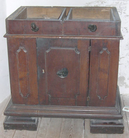 Cabinet base