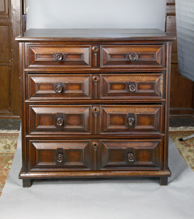 Chest of drawers