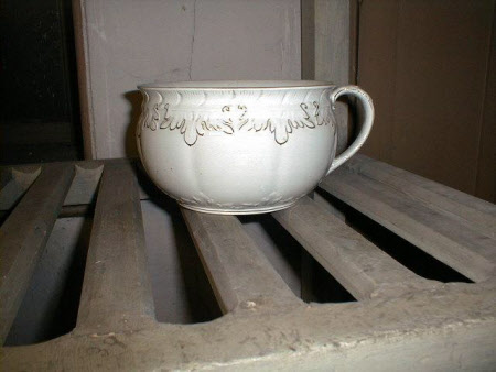 Chamber pot