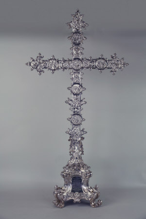 Altar cross