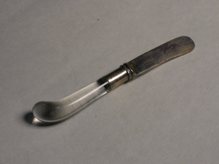 Tea knife