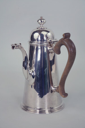 Chocolate pot