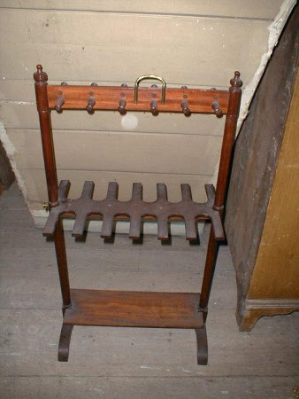 Boot rack