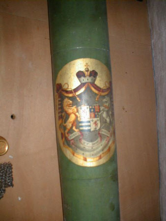 Heraldic achievement