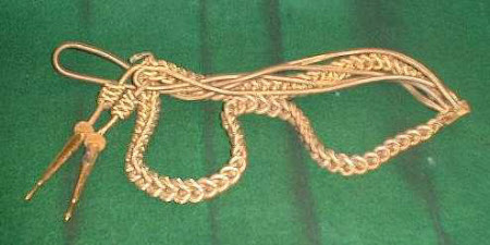 Aiguillette set