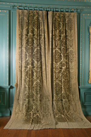 Curtain