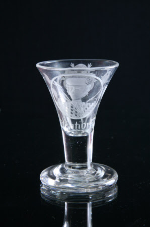 Dram glass