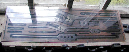 Tap and die set