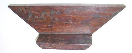 Mitre block