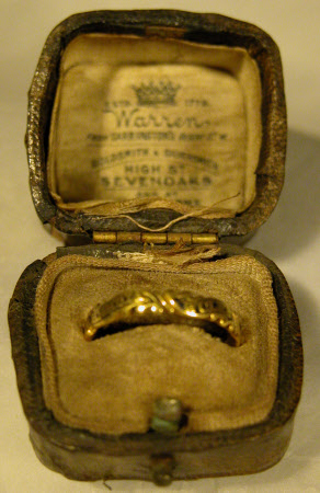 Ring box