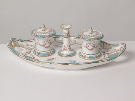 Inkstand