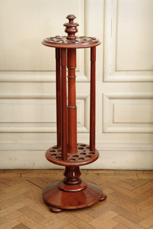 Billiard cue stand