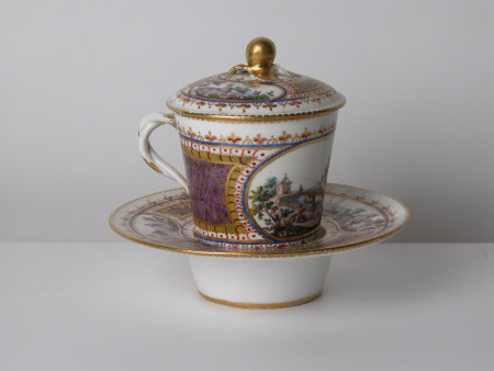 Trembleuse saucer