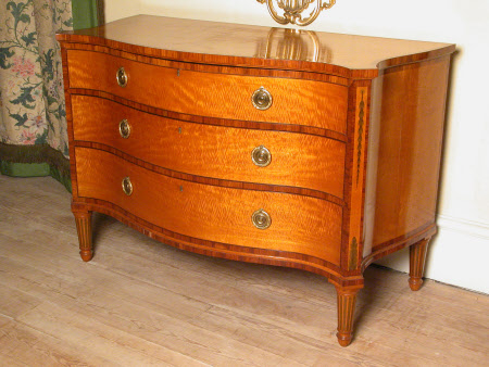 Dressing chest