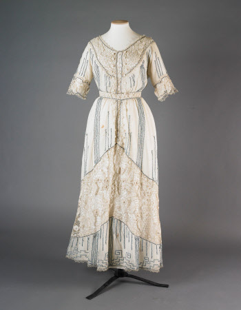 Afternoon dress 603835 | National Trust Collections