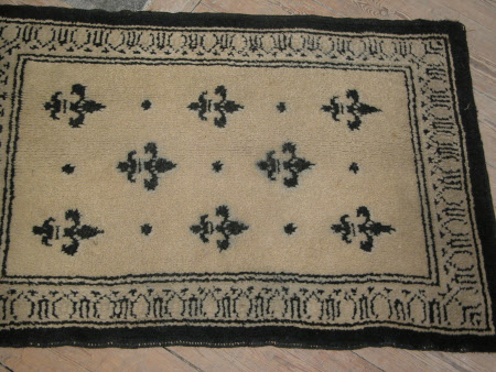 Hearth rug