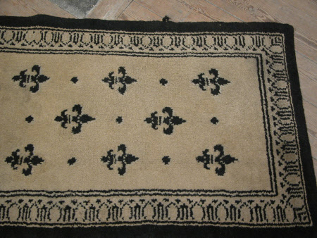Hearth rug