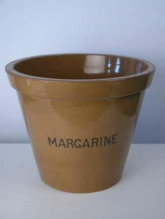 Storage pot