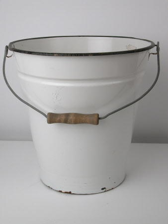 Water bucket