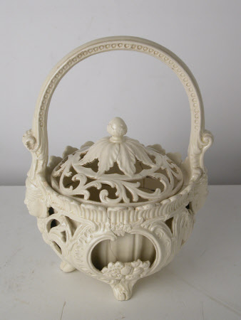 Bonbon dish