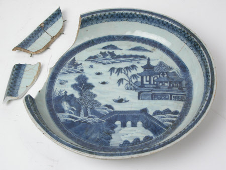 Serving bowl