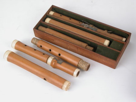 Keyed flute