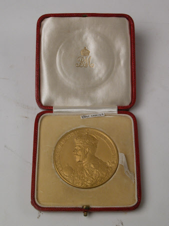 Coronation medal of King George V and Queen Mary