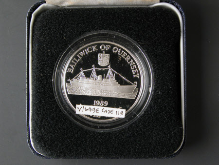 Commemorative coin