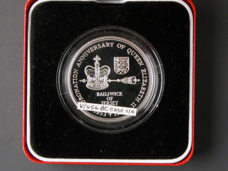 Commemorative coin