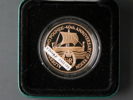 Commemorative coin