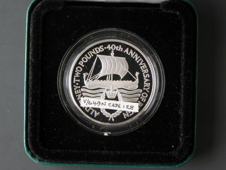 Commemorative coin