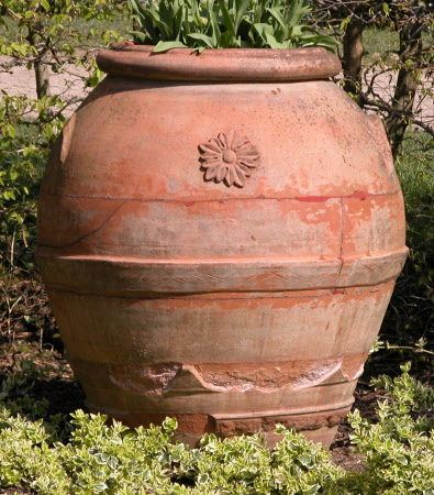 Oil jar