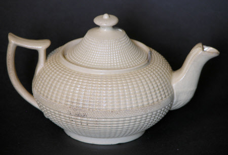 Teapot and lid