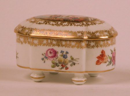 Powder box