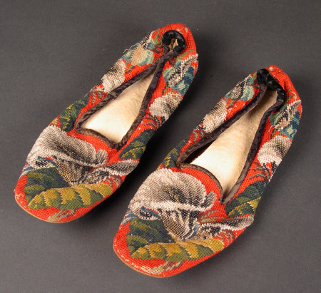 Slippers 792553 | National Trust Collections