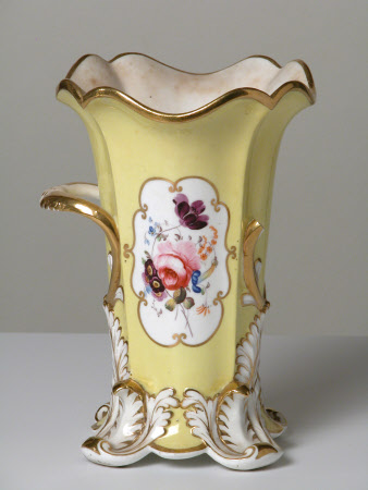 Beaker vase