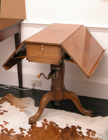 Artist's table
