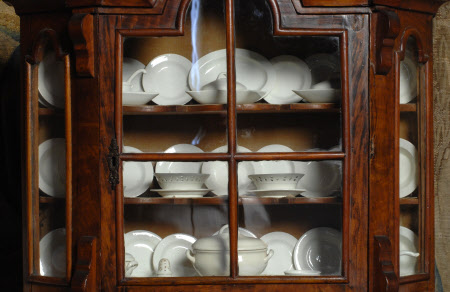 Miniature dinner service