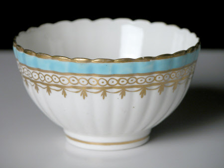 Tea bowl and saucer