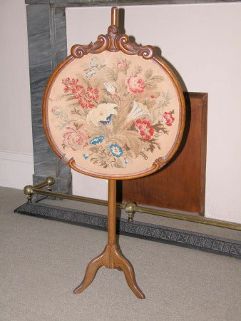 Fire screen