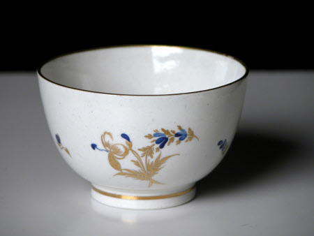 Tea bowl and saucer