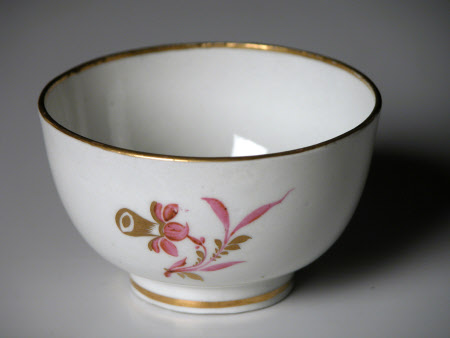 Tea bowl and saucer