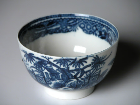 Tea bowl and saucer