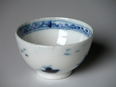 Tea bowl and saucer