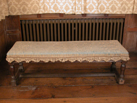 Long stool