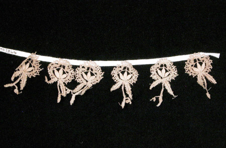 Lace fragment