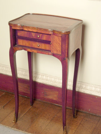 Table en chiffonier